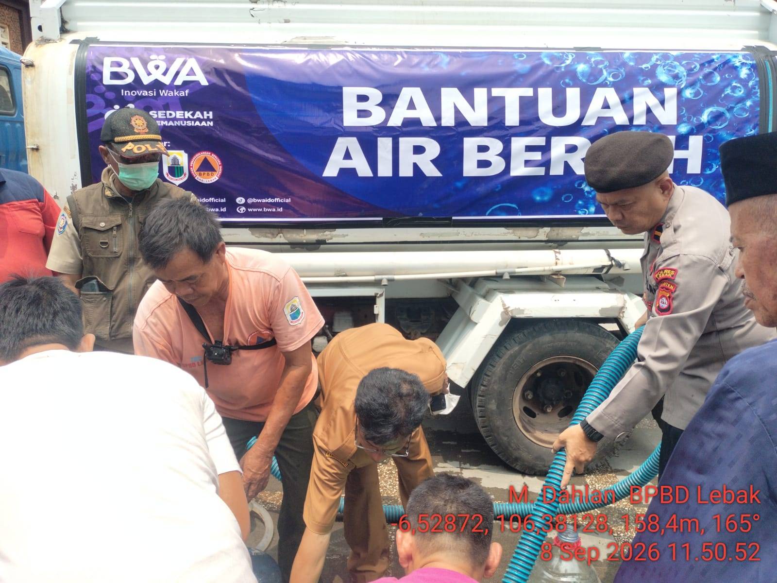 Penyaluran Bantuan Air Bersih 